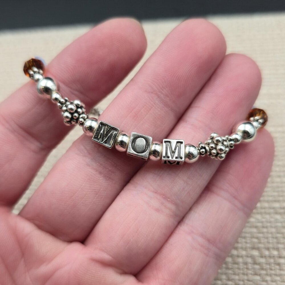 7 Inch Sterling Silver Handmade Mom Magnetic Clasp Bracelet B941 - Picture 3 of 6